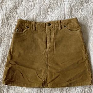 Vineyard Vines corduroy skirt Size child’s 12
